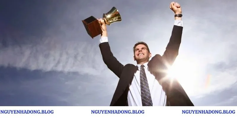 Từ bỏ thành công là cởi bỏ áp lực từ con số và đám đông